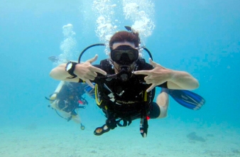 Diver demonstrating neutral buoyancy