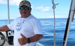 Speedboat captain Orlando: thumbs up!